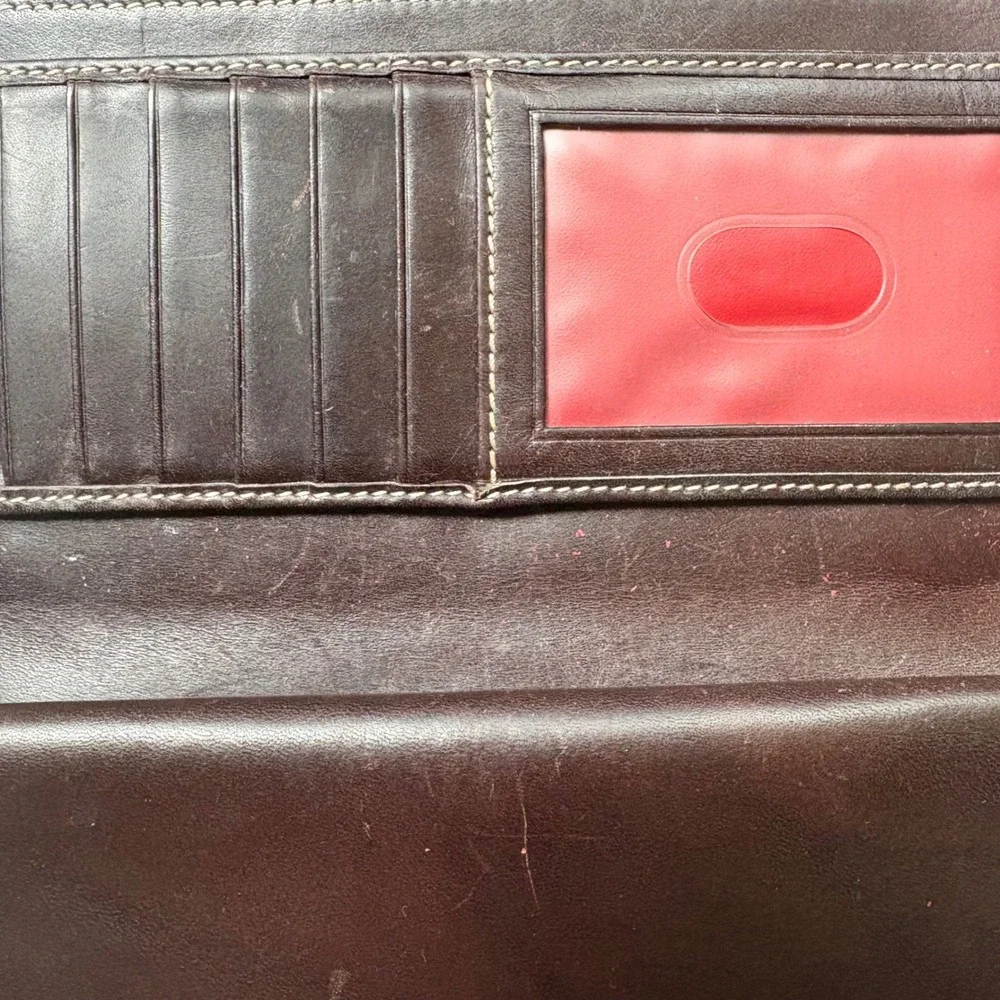 Dooney & Bourke brand dooney